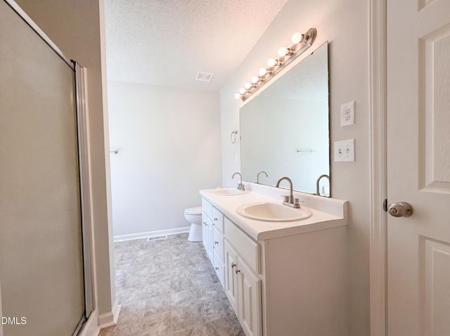 153 Sommerset Drive, Clayton, NC 27520