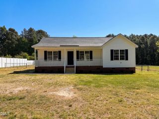 153 Sommerset Drive, Clayton, NC 27520