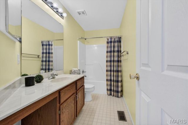 7 Windsor Chair Court, O'fallon, MO 63366