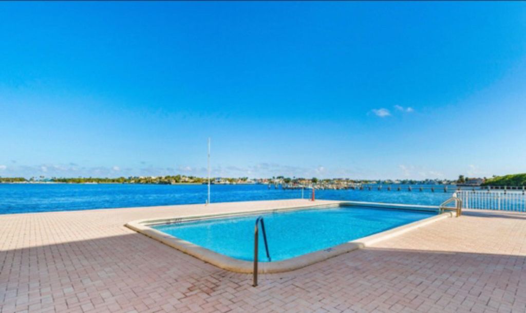 1810 New Palm Way 118, Boynton Beach, FL 33435