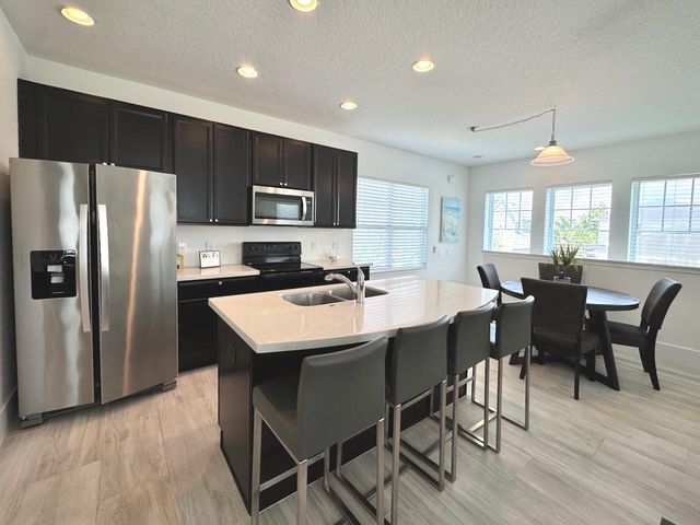 8720 REYMONT STREET, Orlando, FL 32827