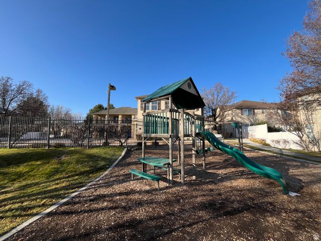 6755 S VALANCE LANE LN, West Jordan, UT 84084