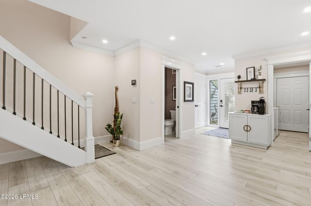 63 Shipyard Dr Apt 405, Hilton Head Island, SC 29928