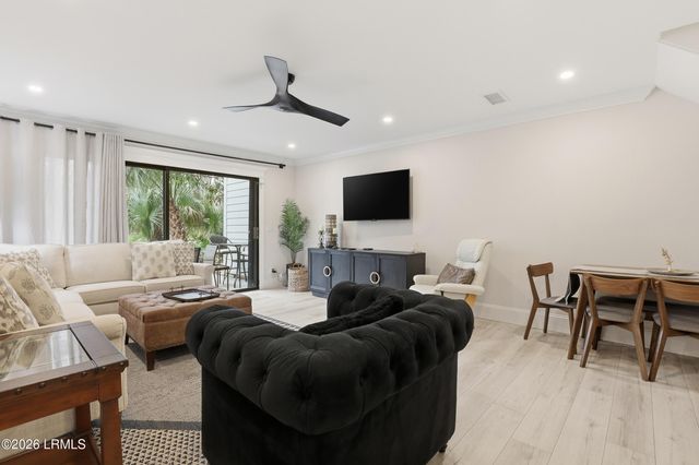 63 Shipyard Dr Apt 405, Hilton Head Island, SC 29928