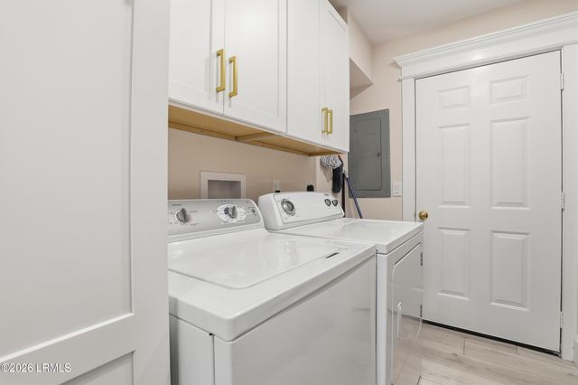 63 Shipyard Dr Apt 405, Hilton Head Island, SC 29928