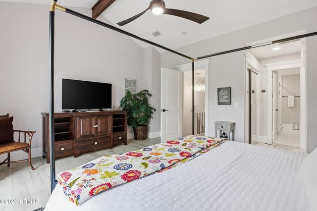 63 Shipyard Dr Apt 405, Hilton Head Island, SC 29928