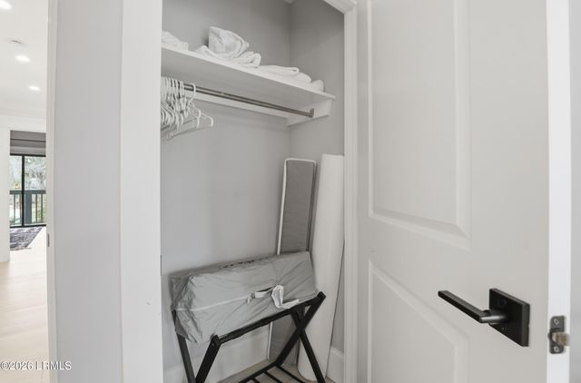 63 Shipyard Dr Apt 405, Hilton Head Island, SC 29928