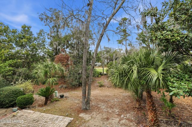 63 Shipyard Dr Apt 405, Hilton Head Island, SC 29928