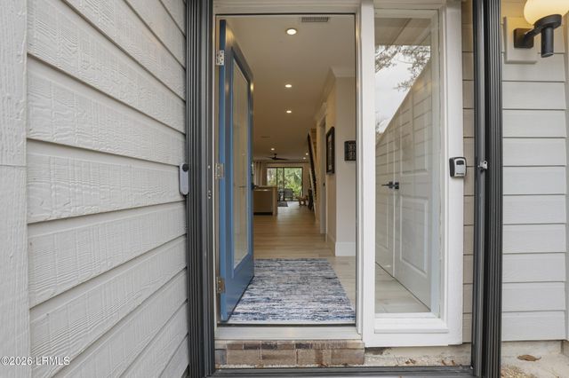 63 Shipyard Dr Apt 405, Hilton Head Island, SC 29928