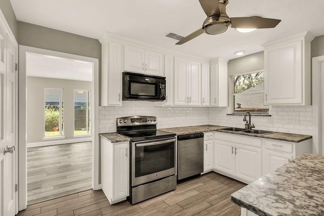 1005 Nottingham Drive, Carrollton, TX 75007