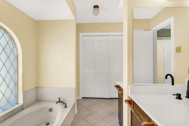 1005 Nottingham Drive, Carrollton, TX 75007