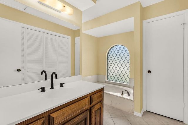 1005 Nottingham Drive, Carrollton, TX 75007