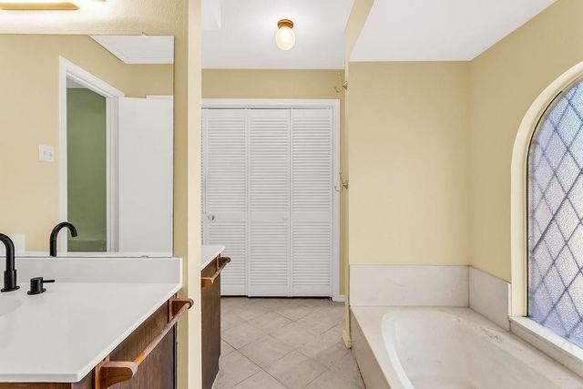 1005 Nottingham Drive, Carrollton, TX 75007