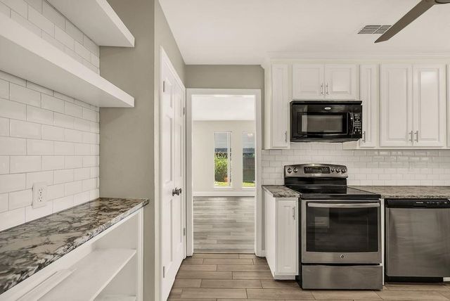 1005 Nottingham Drive, Carrollton, TX 75007