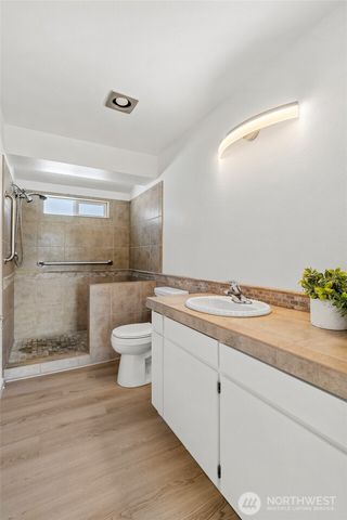 9122 11th Place W, Everett, WA 98204