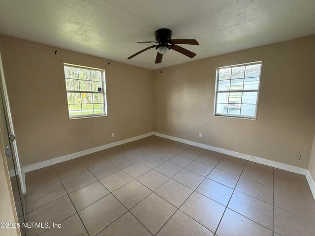 2423 GREEN OAK Drive, Jacksonville, FL 32211
