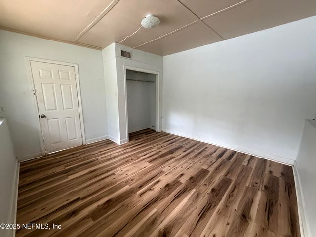 2423 GREEN OAK Drive, Jacksonville, FL 32211