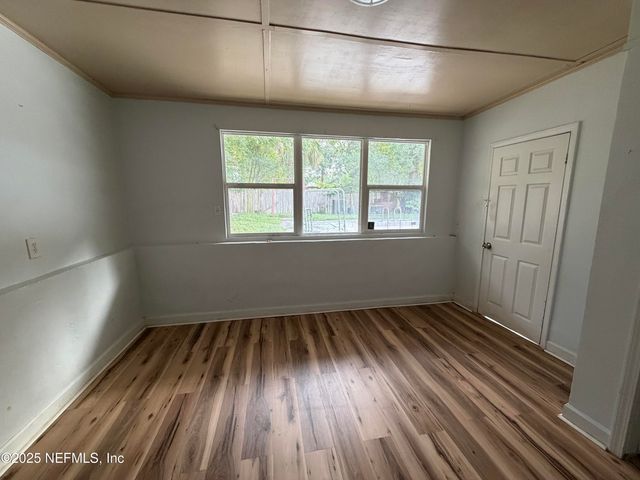 2423 GREEN OAK Drive, Jacksonville, FL 32211