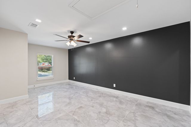 6207 Ivy Hill Road, Fort Worth, TX 76135