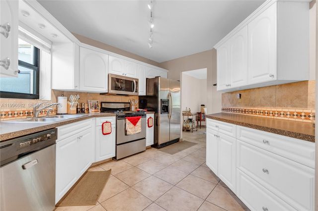 6755 W Broward Boulevard 405, Plantation, FL 33317
