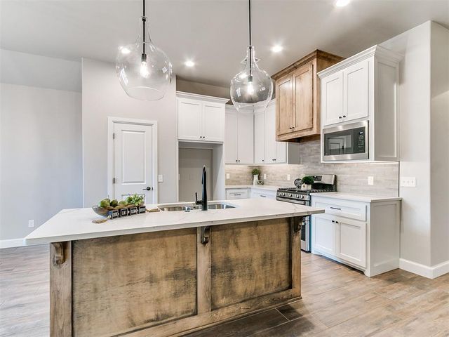 1914 Oakville Court, Norman, OK 73071