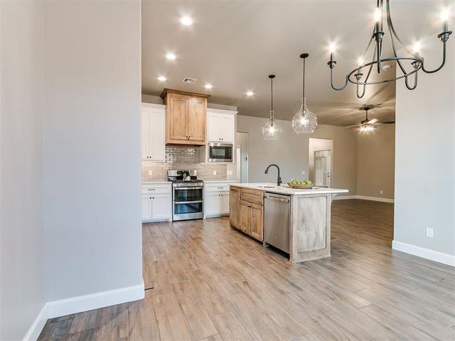 1914 Oakville Court, Norman, OK 73071