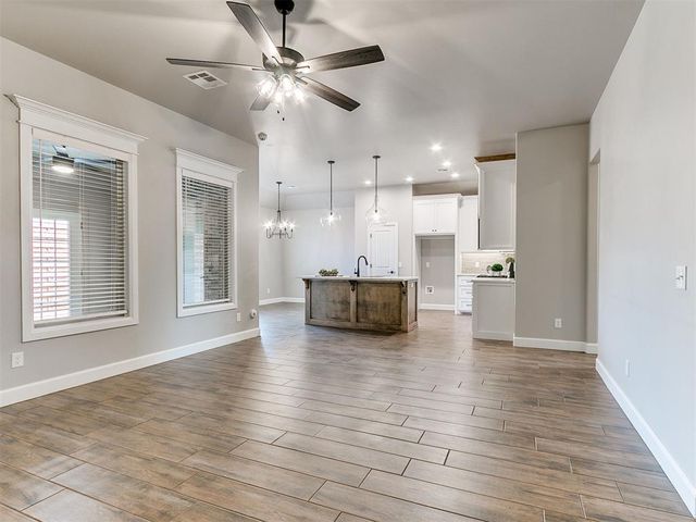 1914 Oakville Court, Norman, OK 73071