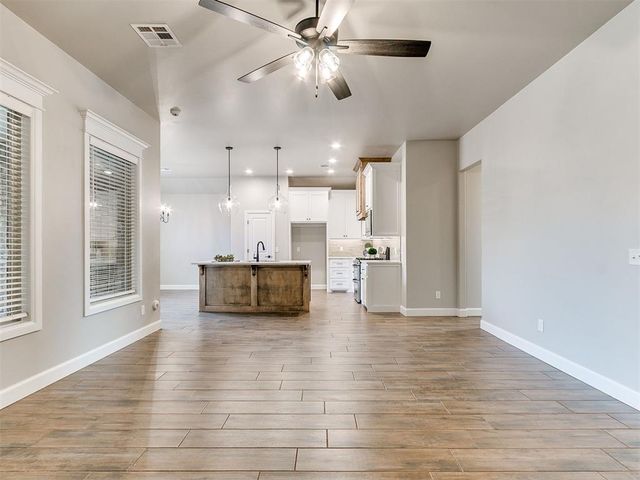 1914 Oakville Court, Norman, OK 73071