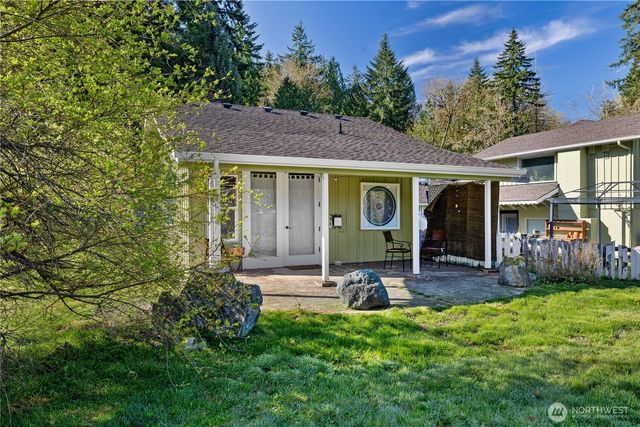 401 Summit Lake Shore Road NW, Olympia, WA 98502