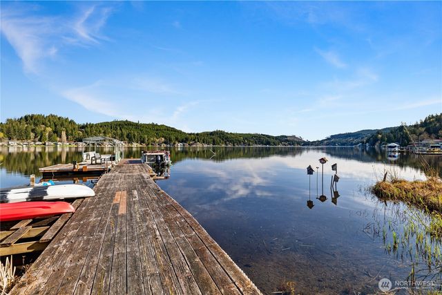 401 Summit Lake Shore Road NW, Olympia, WA 98502