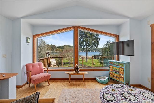 401 Summit Lake Shore Road NW, Olympia, WA 98502