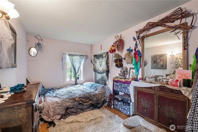 401 Summit Lake Shore Road NW, Olympia, WA 98502