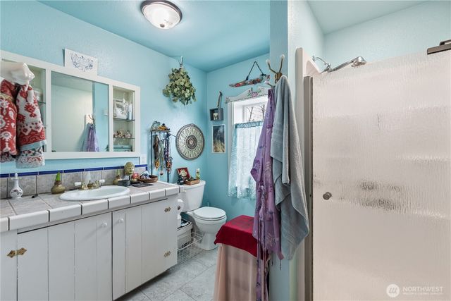 401 Summit Lake Shore Road NW, Olympia, WA 98502