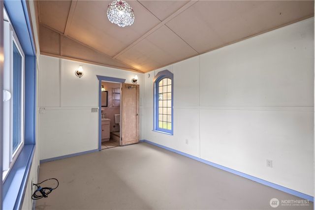 401 Summit Lake Shore Road NW, Olympia, WA 98502