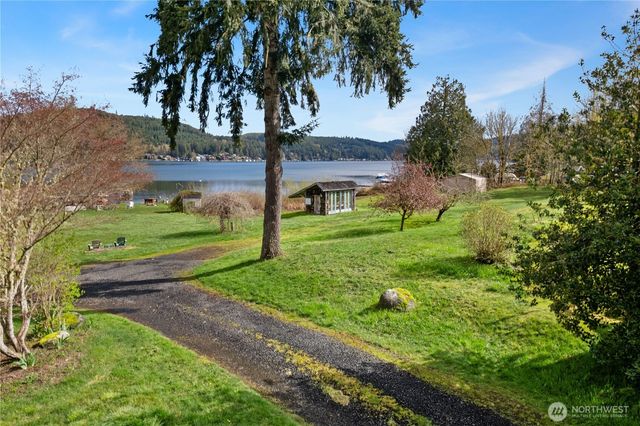 401 Summit Lake Shore Road NW, Olympia, WA 98502
