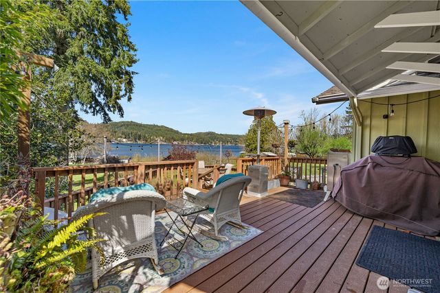 401 Summit Lake Shore Road NW, Olympia, WA 98502
