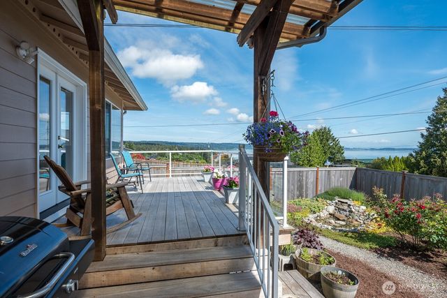 510 Sunnycrest, Camano Island, WA 98282