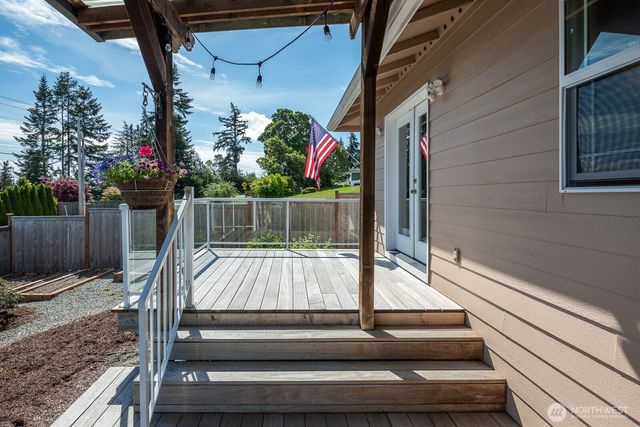 510 Sunnycrest, Camano Island, WA 98282