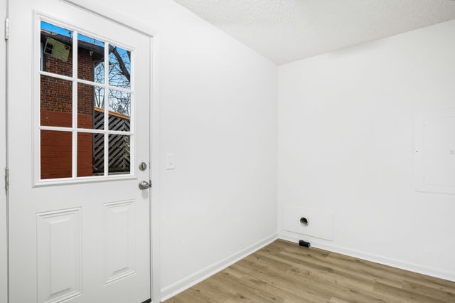 703 Hayes St, Springfield, TN 37172