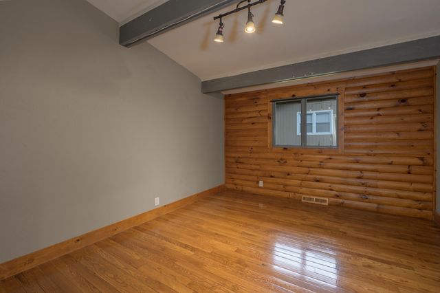 2291 E Mirabeau Street, Springfield, MO 65804