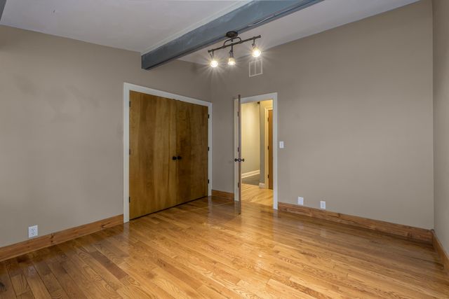 2291 E Mirabeau Street, Springfield, MO 65804