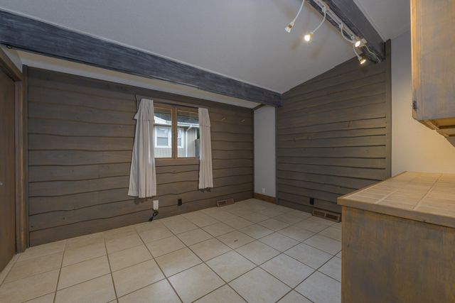 2291 E Mirabeau Street, Springfield, MO 65804