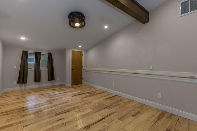 2291 E Mirabeau Street, Springfield, MO 65804