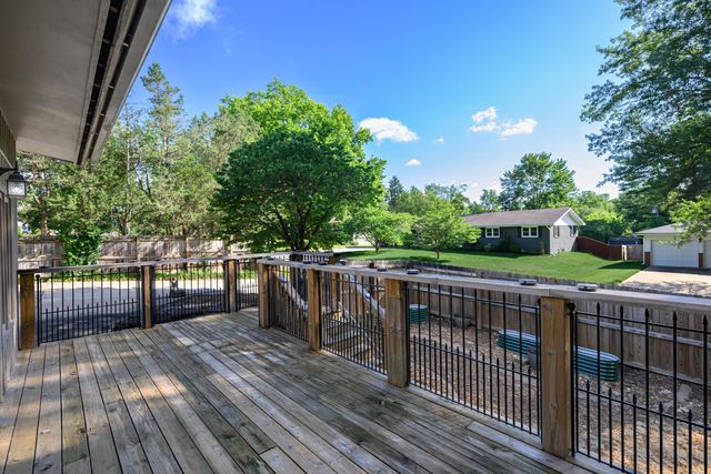 2291 E Mirabeau Street, Springfield, MO 65804