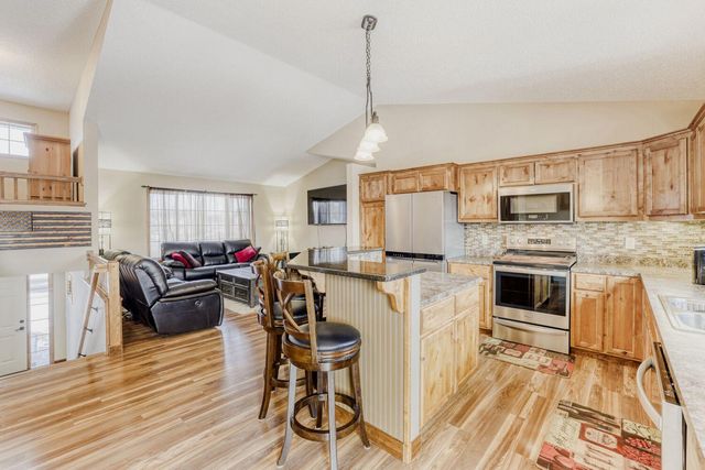 19240 Claremont Drive, Farmington, MN 55024