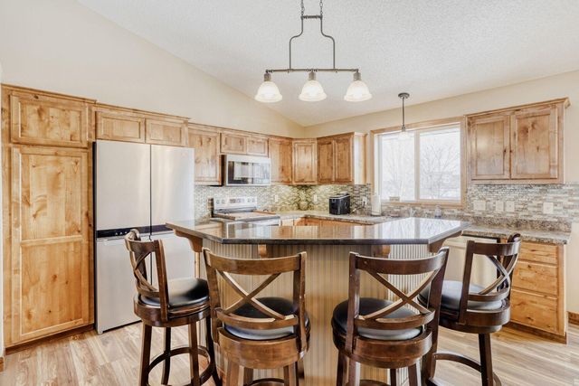 19240 Claremont Drive, Farmington, MN 55024