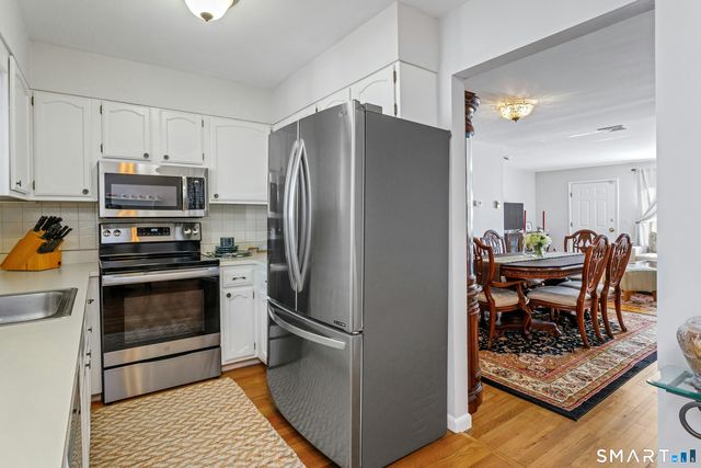 61 Grove Street APT D, Stamford, CT 06901