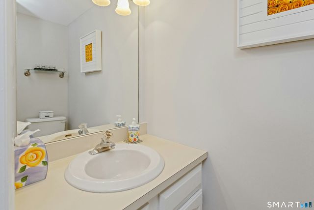 61 Grove Street APT D, Stamford, CT 06901