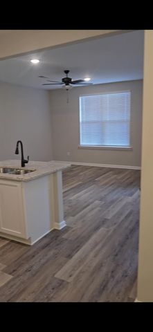 10160 STERLING RIDGE DR, Cordova, TN 38016