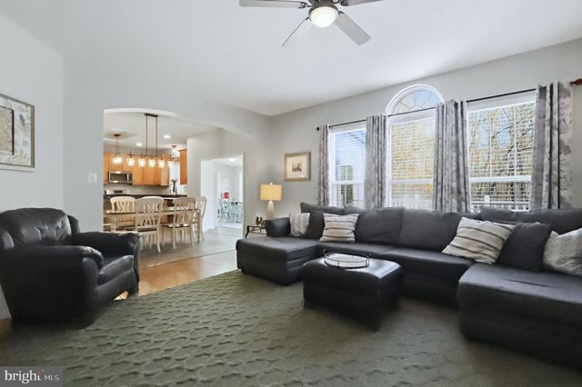 11518 REST DR, La Plata, MD 20646